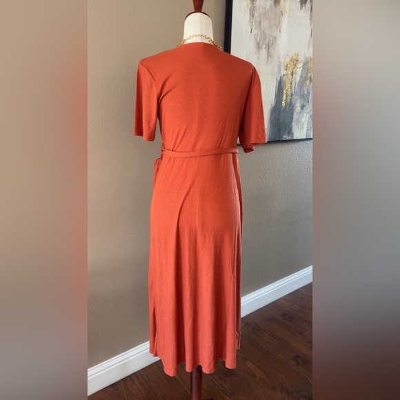 Wrap ribbed stretchy and soft midi dress medium - Picture 11 of 11